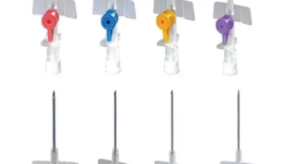 IV Cannula w/ Wings & Injection Port